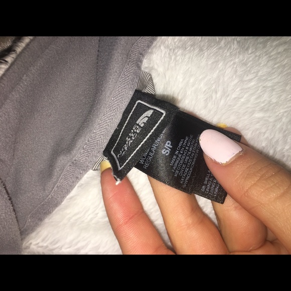 North Face Women’s Fleece *SOLD* - Picture 5 of 5